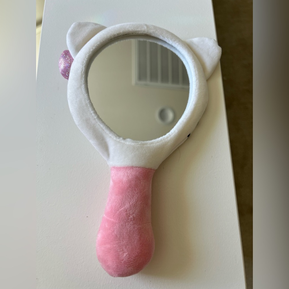 Hello Kitty hand held mirror - Picture 3 of 3